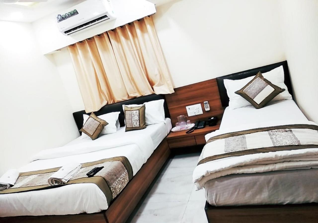 Hotel Ashyana - Near To Grant Road Station มุมไบ ภายนอก รูปภาพ